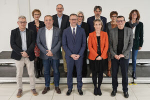 (De gauche à droite) Pierre FOUILLAND, Anne-Claire ROUANET, Jean-Marc BUGNET, Guillaume LEVEQUE, Damien COMBET, Aurélie MORRETTI, Catherine STARON, Sébastien FRANCOIS, Corinne JEANJEAN, Serge BERARD, Pascale MILLOT